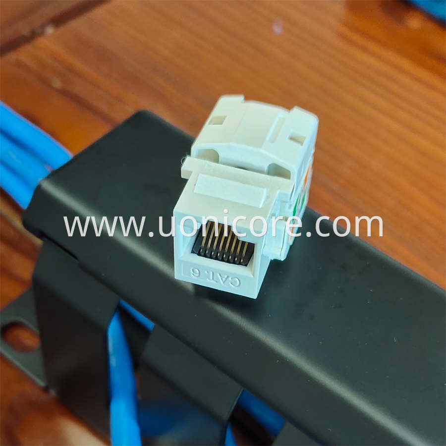 punch down 90 degre cat6 keystone jack